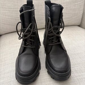 Sorel Black Lace-Up Platform Combat Boots